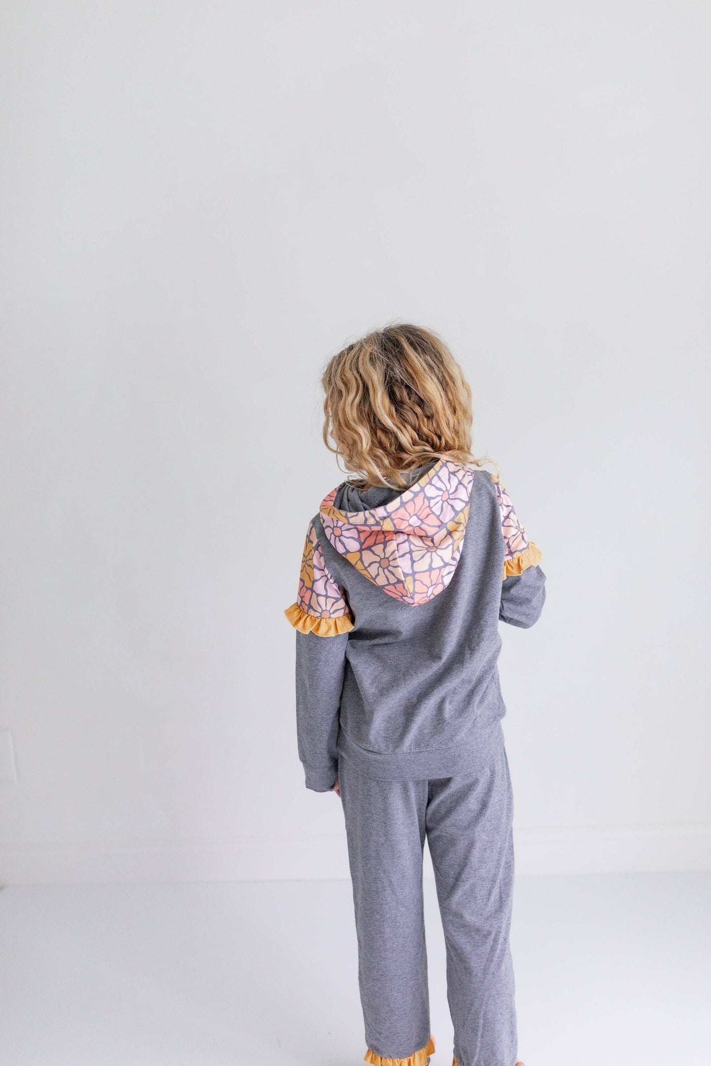 Kids Gray & Mustard Flower Hoodie Sweat Pant Loungewear Set: 3/4