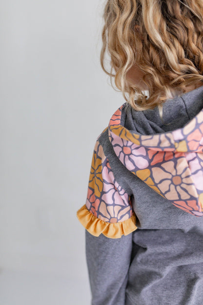 Kids Gray & Mustard Flower Hoodie Sweat Pant Loungewear Set: 3/4