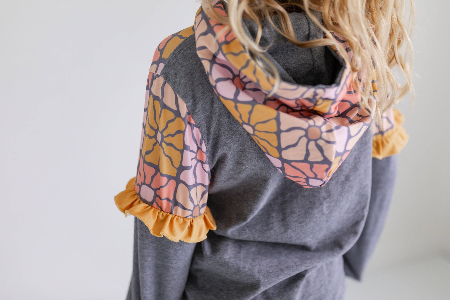 Kids Gray & Mustard Flower Hoodie Sweat Pant Loungewear Set: 3/4